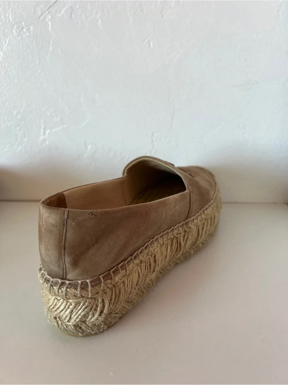 Tory Burch slip design